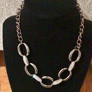 🚫SOLD🚫3 PC Sliver Rhinestone Jewelry Set